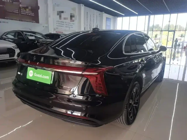 Hongqi H5 PHEV — Фото автомобиля 6