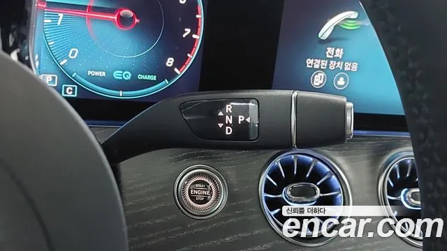 Mercedes-Benz E-Class — Фото автомобиля 19