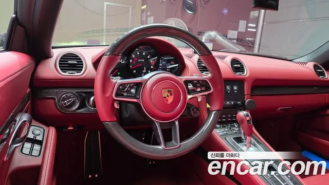 Porsche 718 — Фото автомобиля 17