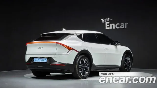 Kia EV6 — Фото автомобиля 2