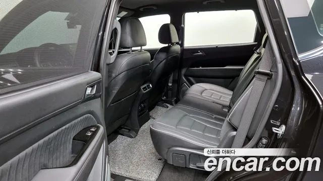 KG_Mobility_Ssangyong Rexton Rexton Arena Дизель 2.2 4WD — Фото автомобиля 12