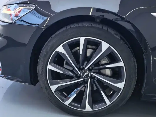 Audi A7L — Фото автомобиля 7