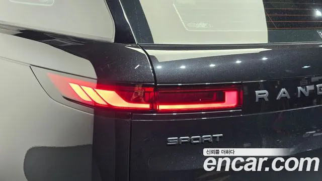 Land Rover Range Rover Sport — Фото автомобиля 21