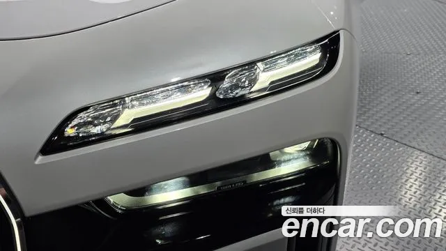 BMW 7-Series 7 серия (G70) 740i xDrive M Sport — Фото автомобиля 19