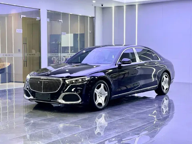 Фотография автомобиля — Mercedes-Benz Maybach S-Class