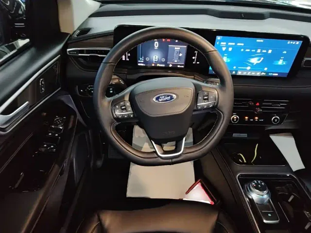 Ford Edge — Фото автомобиля 10