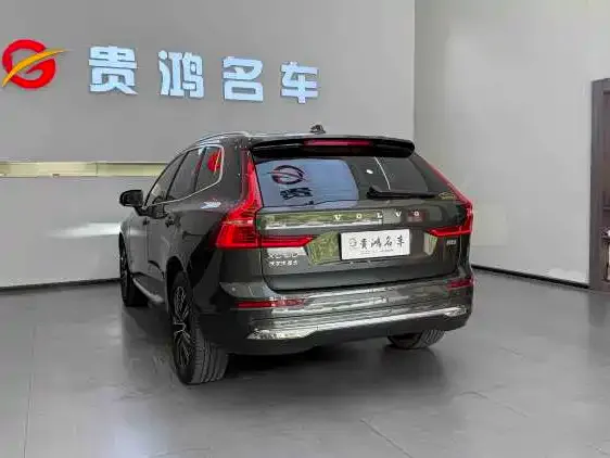 Volvo XC60 — Фото автомобиля 4