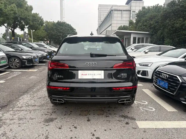 Audi Q5L — Фото автомобиля 17