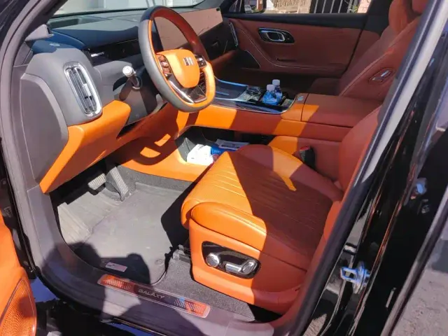 Geely Galaxy M9 — Фото автомобиля 9