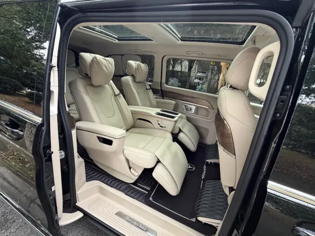 Mercedes-Benz V-Class — Фото автомобиля 19