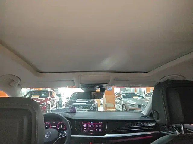 Volkswagen Passat — Фото автомобиля 17