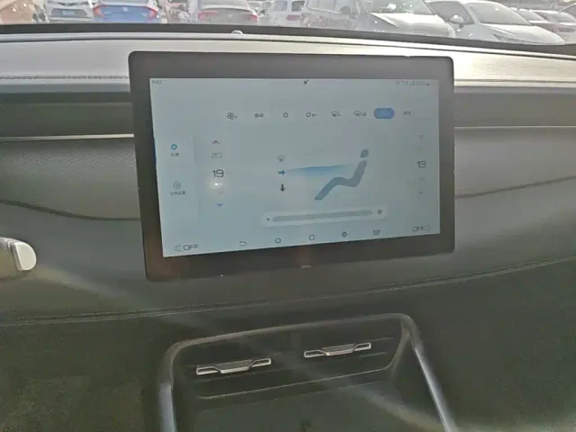 BYD Qin PLUS — Фото автомобиля 12