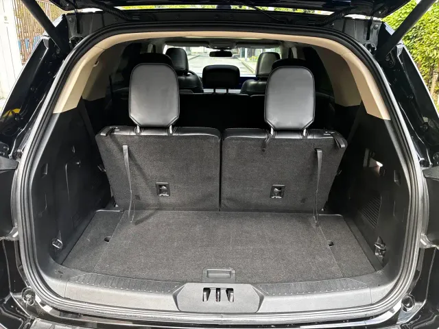 Ford Explorer — Фото автомобиля 24