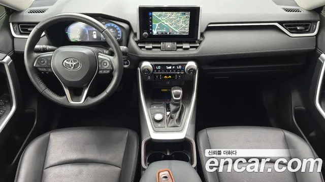 Toyota RAV4 — Фото автомобиля 7