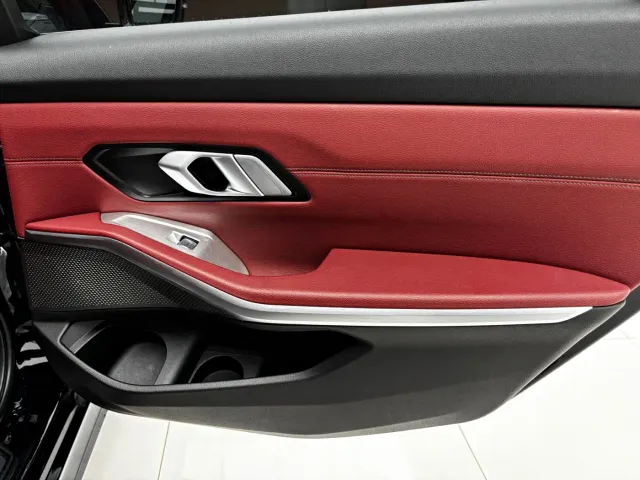 BMW 3 Series — Фото автомобиля 8