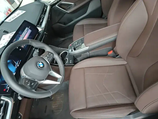 BMW X1 — Фото автомобиля 14