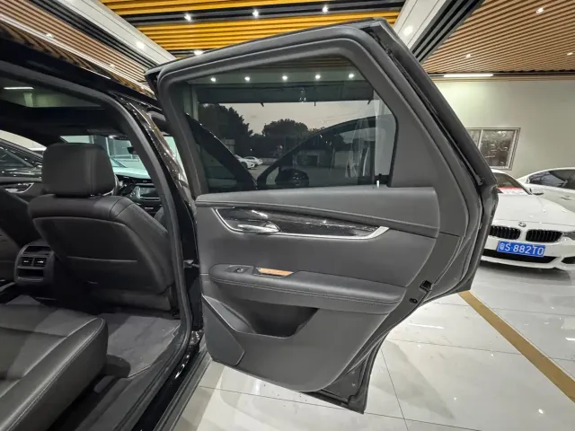 Cadillac XT5 — Фото автомобиля 24