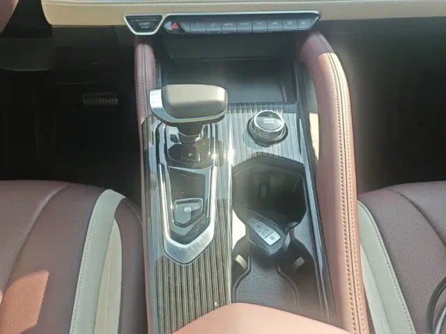 Geely Xingyue L — Фото автомобиля 13