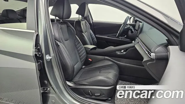 Hyundai Avante CN7 — Фото автомобиля 26