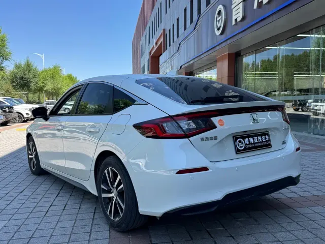 Honda Civic — Фото автомобиля 14