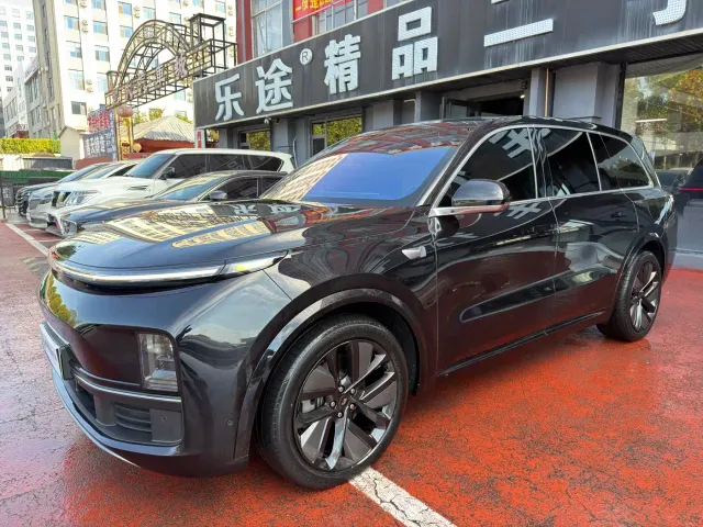 Li Auto L9 — Фото автомобиля 2