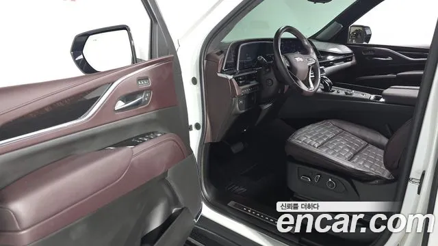 Cadillac Escalade Escalade 5 поколение — Фото автомобиля 12