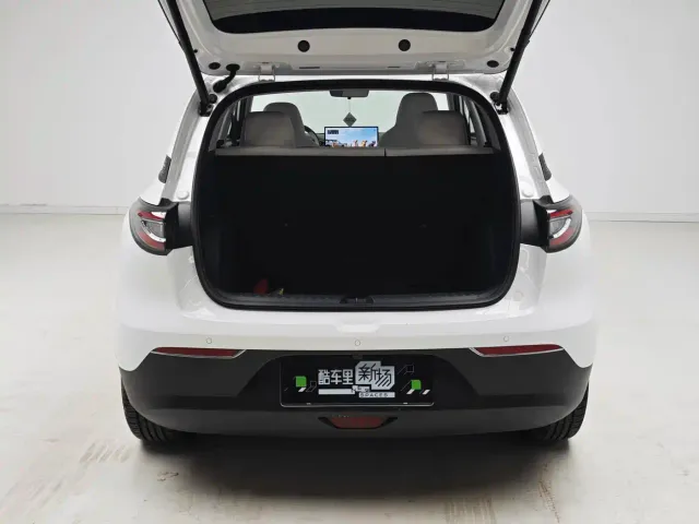 Geely Starry Wish — Фото автомобиля 10