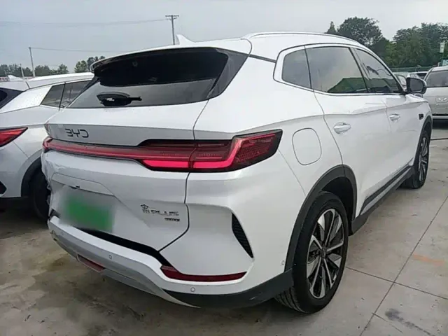BYD Song PLUS — Фото автомобиля 6