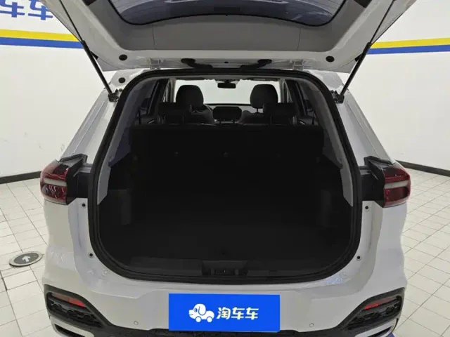 Chery Tiggo 8 — Фото автомобиля 4