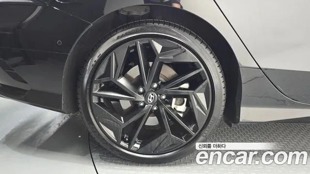 Hyundai Ioniq6 Long Range AWD — Фото автомобиля 2