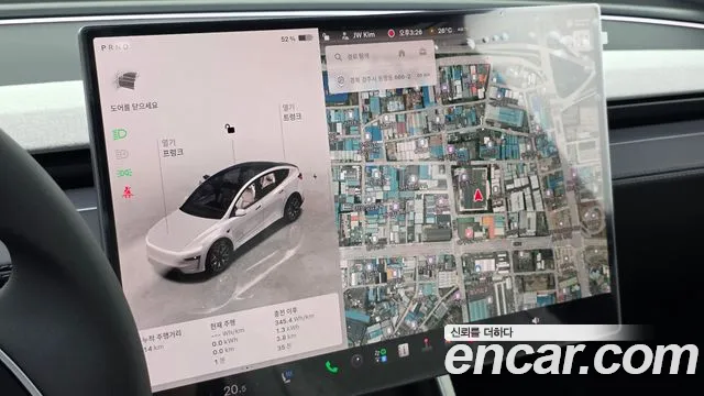 Tesla Model Y — Фото автомобиля 13