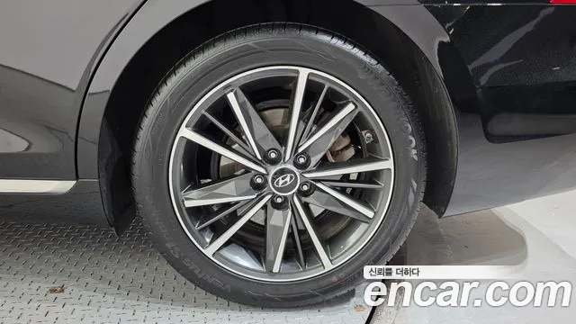 Hyundai Grandeur Новый Grandeur IG — Фото автомобиля 20
