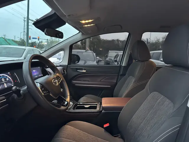 GAC Trumpchi M6 — Фото автомобиля 10