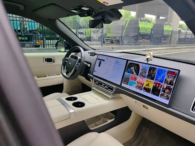 Li Auto L7 — Фото автомобиля 21