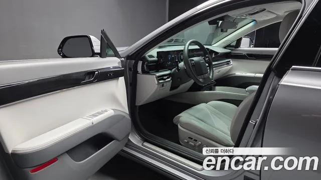 Hyundai Grandeur GN7 — Фото автомобиля 10