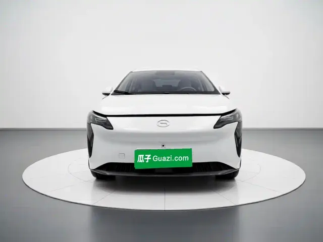 GAC Aion Y — Фото автомобиля 2
