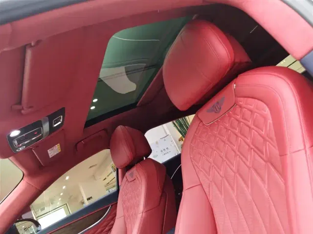 Bentley Flying Spur — Фото автомобиля 6