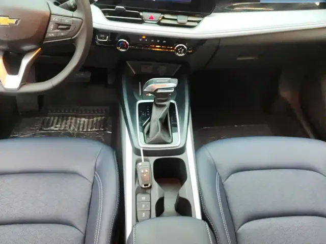 Chevrolet Monza — Фото автомобиля 16