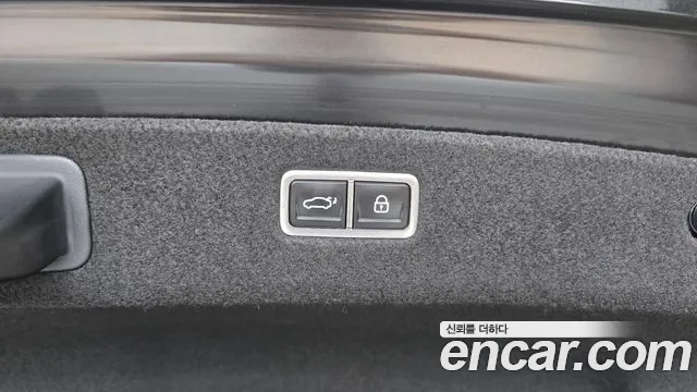 Genesis G90 Бензин 3.5 турбо AWD — Фото автомобиля 25