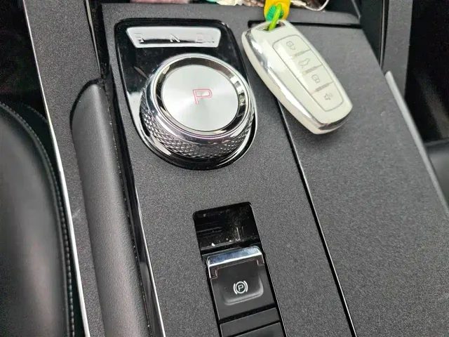 Haval H6 — Фото автомобиля 13