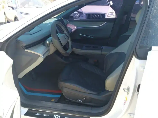 Changan Qiyuan A07 — Фото автомобиля 9