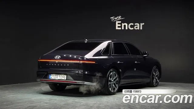 Hyundai Grandeur Grandeur (GN7) 3.5 Бензин 4WD — Фото автомобиля 2