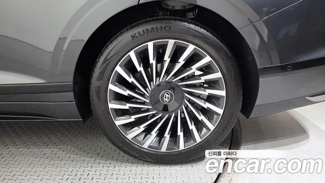 Hyundai Grandeur GN7 — Фото автомобиля 6
