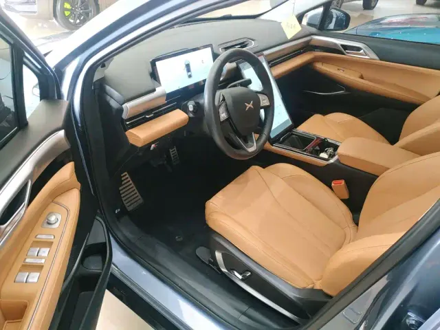 Xpeng P5 — Фото автомобиля 15