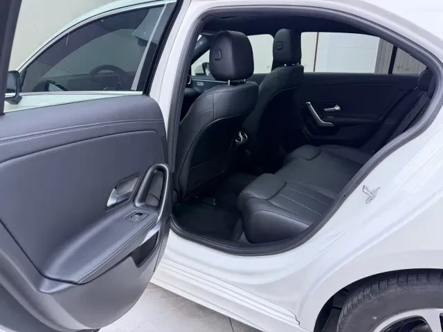 Mercedes-Benz A-Class — Фото автомобиля 15
