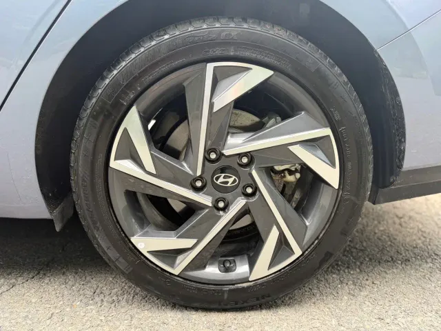 Hyundai Elantra — Фото автомобиля 10