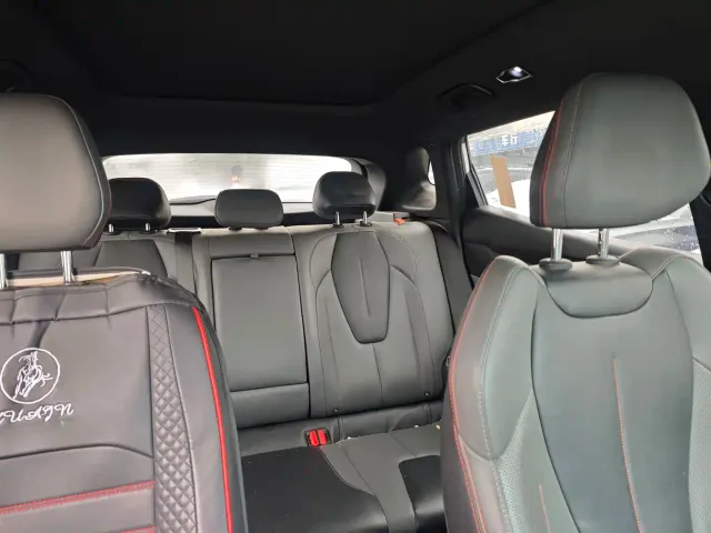 Geely Boyue — Фото автомобиля 12