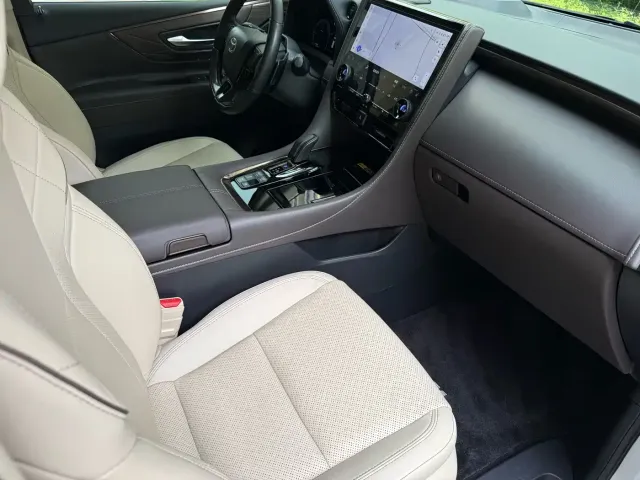 Toyota Alphard — Фото автомобиля 9