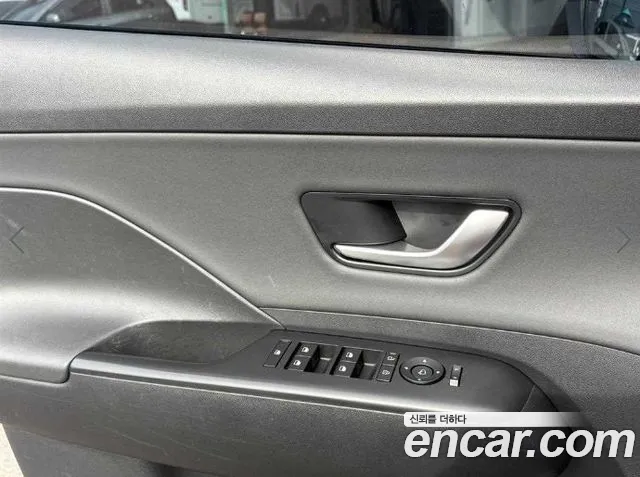Hyundai Kona SX2 — Фото автомобиля 11