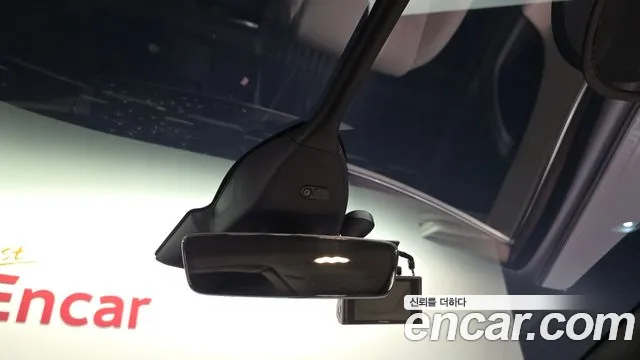 Tesla Model X — Фото автомобиля 28